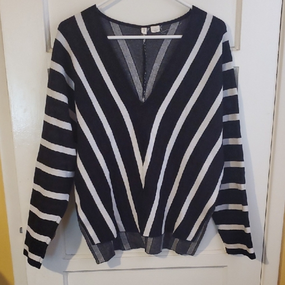Moth Black and White V-Neck Sweater with Chevron Design